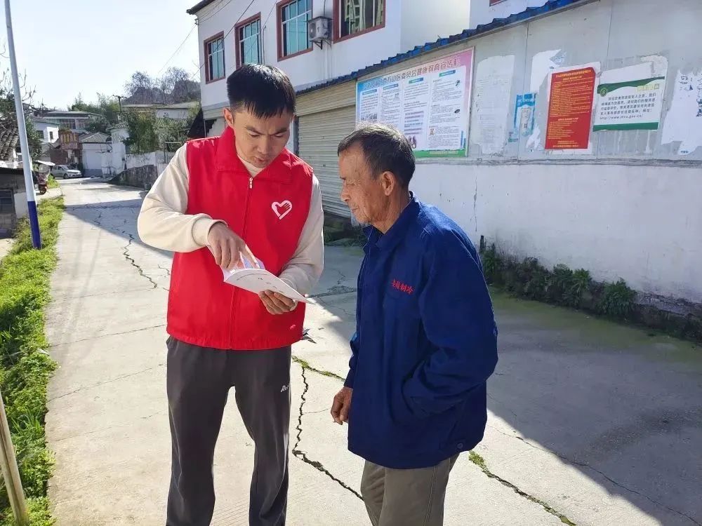 文明创建•青春同行 | “青”尽全力，铜仁共青团投身文明城市创建！