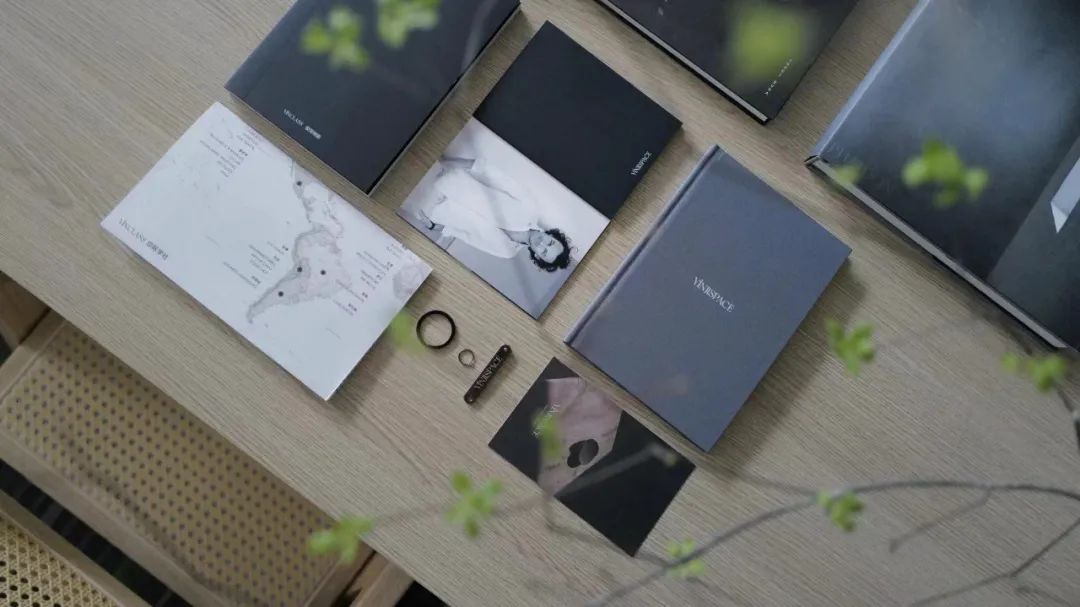 图片[2]-【大师解析】印际YINJI 印际大师课（第07期）【色彩性格-四国设计】Bethan Laura Wood(英国)×Brahman Perera(澳洲)×Claude Cartier(法国)×Daniel Heckscher(瑞典)丨ev4a丨3.39G 4节+课件-壹书网