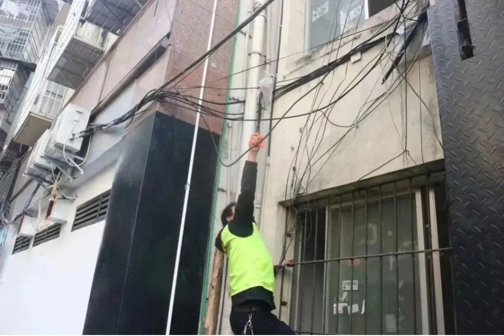 文明创建•青春同行 | “青”尽全力，铜仁共青团投身文明城市创建！