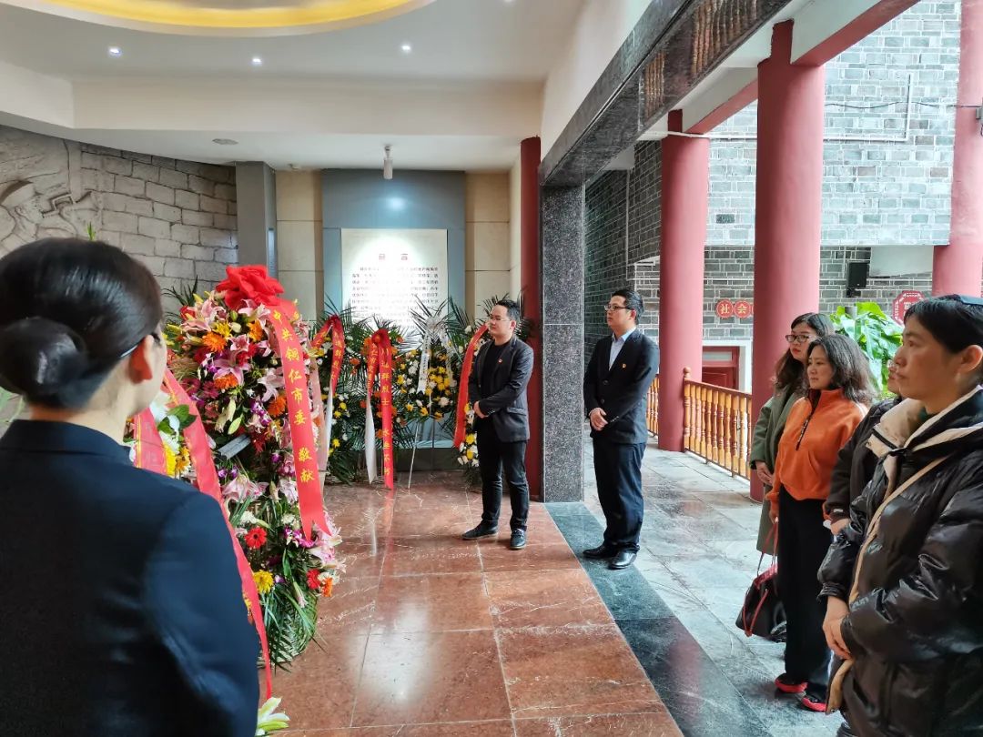 铜仁市各级团组织、少先队组织广泛开展“学党史·祭英烈·跟党走”主题活动