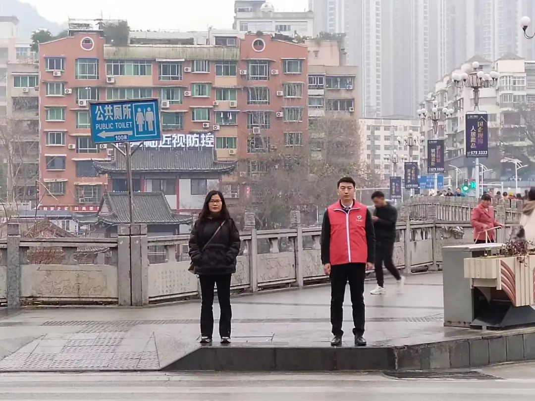 文明创建•青春同行 | “青”尽全力，铜仁共青团投身文明城市创建！