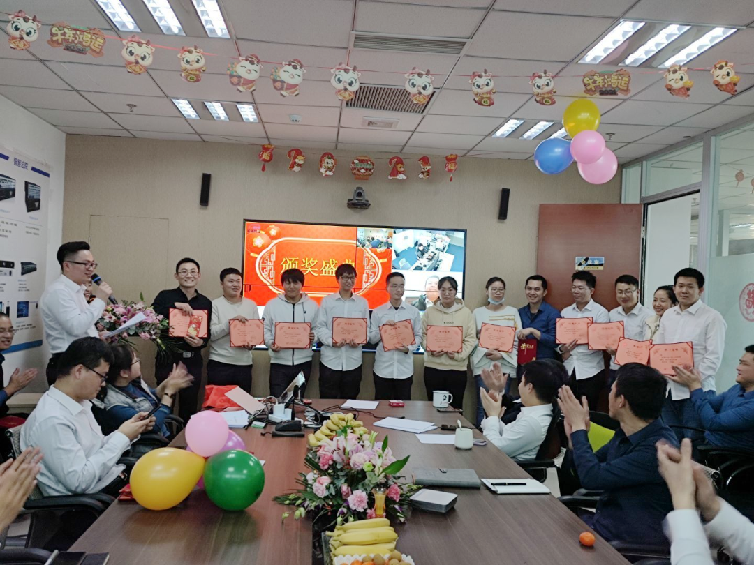 携手并进 共创辉煌 | 视通科技八周年生日快乐