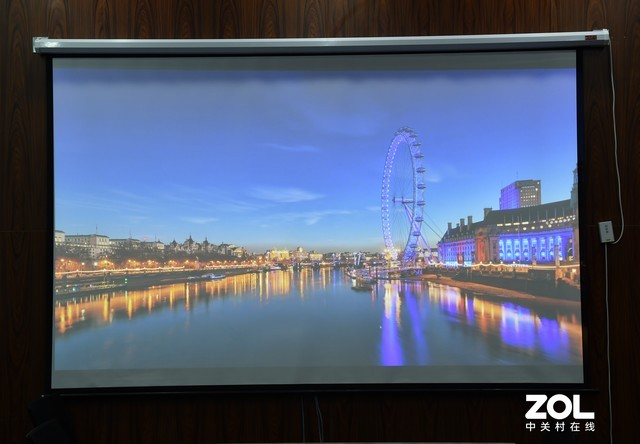 松下PT-FRQ680C投影评测——沉浸式体验利器!